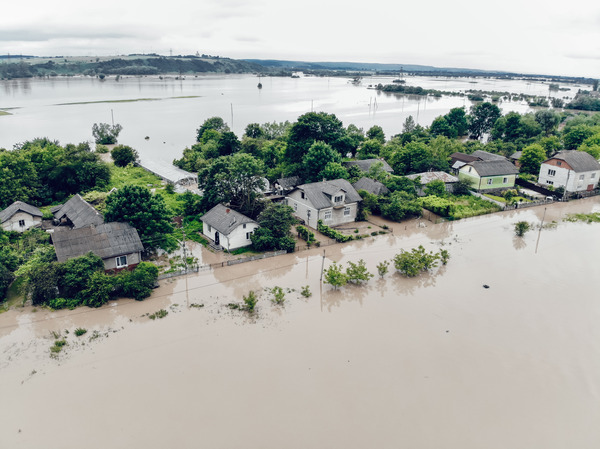 Why Waterfront Business Insurance Often Costs More